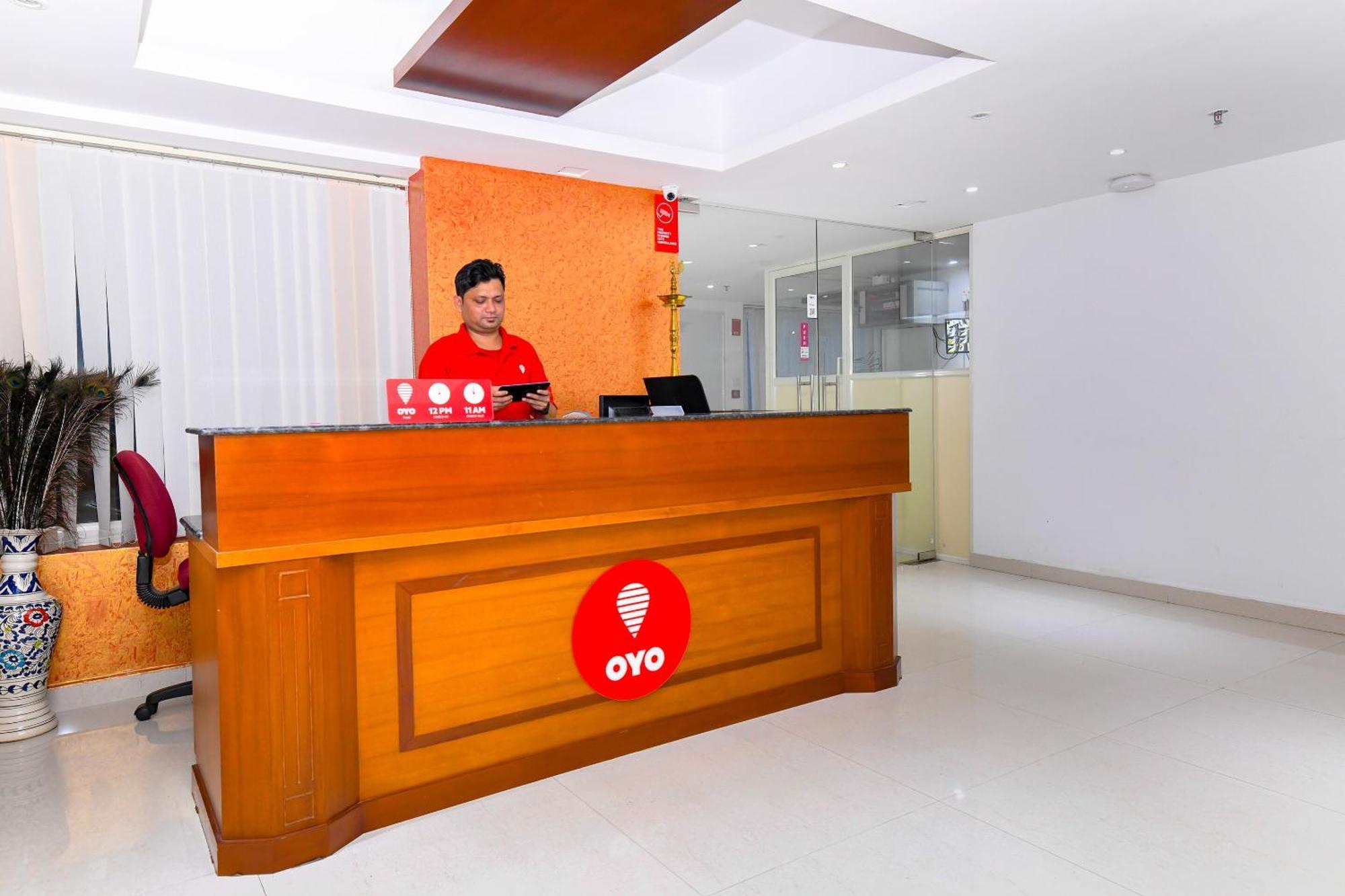 Oyo 10051 ホテル タイチ ステイズ トリバンドラム エクステリア 写真